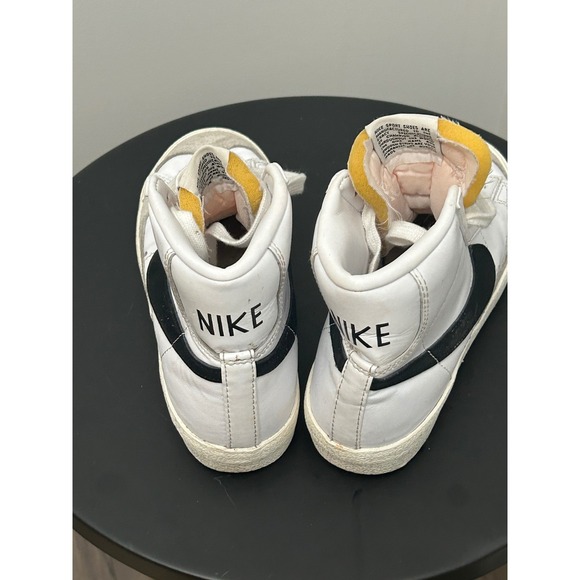 Nike Blazer Mid 77 Vintage Women\'s 5.5 White Black CZ1055-100 High Top Sneaker